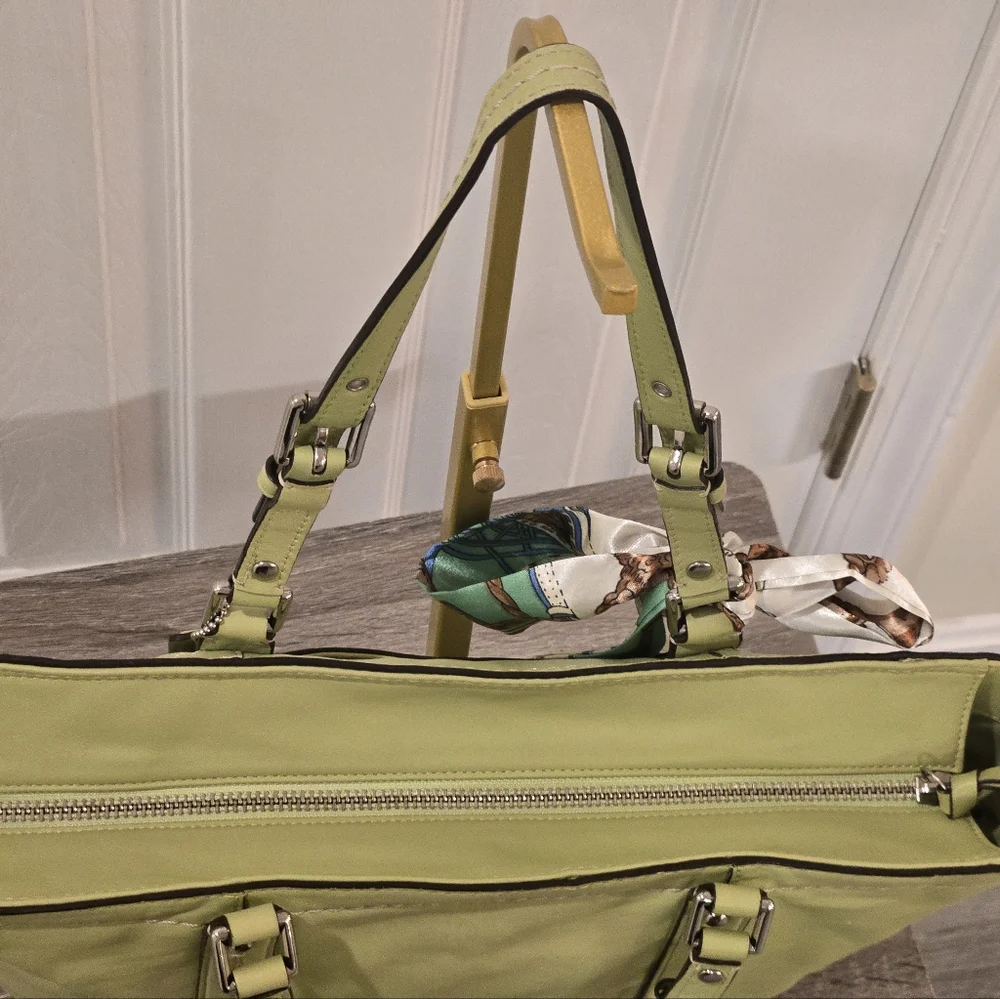 Coach Light Green Leather Tote Bag - Picture 8 of 16
